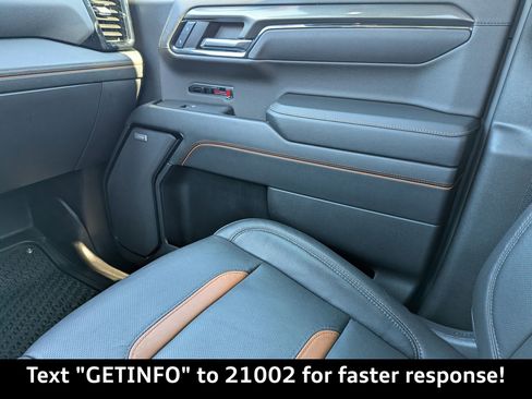 Used 2024 GMC Sierra 1500 AT4 w/ Technology Package image 19