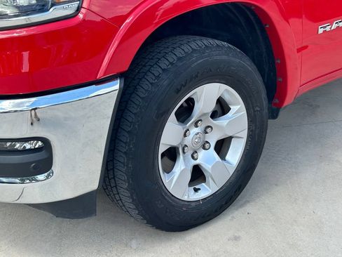 Used 2025 RAM 1500 Big Horn AWD/4WD image 9