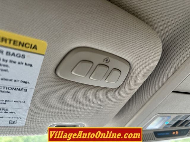 Used 2021 Ford Explorer Platinum w/ Equipment Group 601A AWD/4WD image 28
