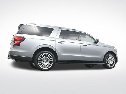 Used 2023 Ford Expedition Max Limited image 32