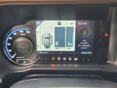 Used 2024 Ford Bronco Outer Banks image 13