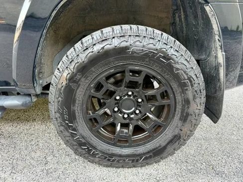 Used 2021 Toyota 4Runner SR5 AWD/4WD image 4