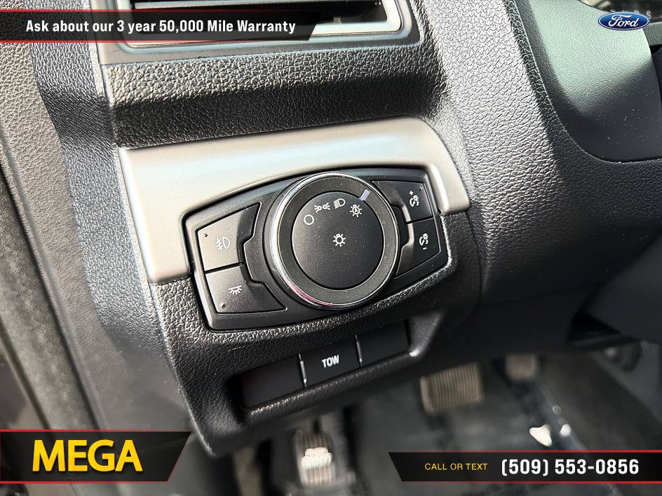Used 2017 Ford Explorer XLT w/ XLT Appearance Package AWD/4WD image 22