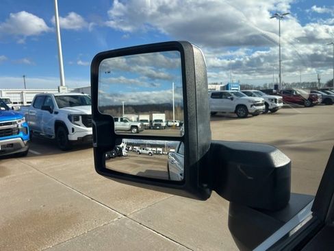 Used 2024 GMC Sierra 3500 Denali image 61