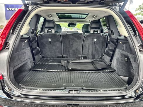 Used 2021 Volvo XC90 T5 Momentum w/ Climate Package AWD/4WD image 34