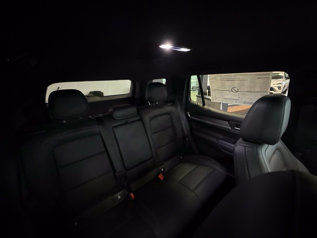 New 2027 GMC Terrain Elevation w/ Elevation Premium Package AWD/4WD image 8
