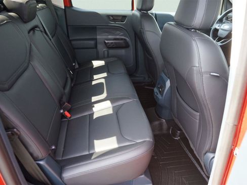 Used 2024 Ford Maverick Lariat w/ Black Appearance Package FWD image 16