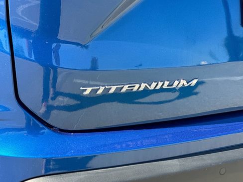 Used 2022 Ford Edge Titanium w/ Equipment Group 301A AWD/4WD image 22