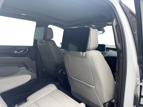 Used 2021 GMC Yukon SLT w/ SLT Premium Package RWD image 31