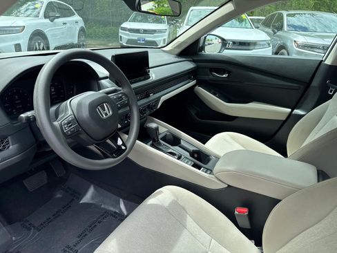 Used 2024 Honda Accord EX image 13