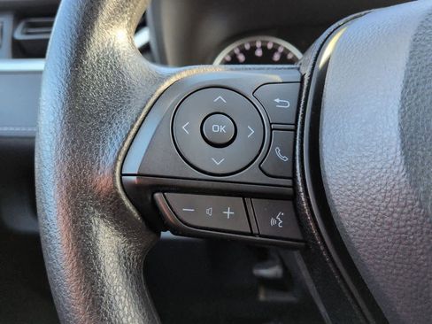 Used 2021 Toyota RAV4 XLE image 23