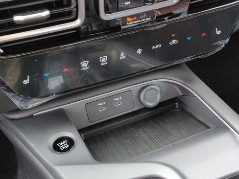 New 2026 Nissan Sentra SR w/ SR All Weather Package FWD image 31