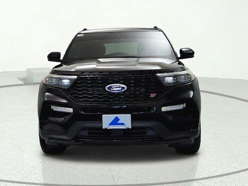 Used 2021 Ford Explorer ST w/ Equipment Group 401A AWD/4WD image 2