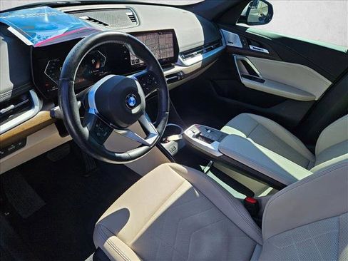 Used 2023 BMW X1 xDrive28i w/ Premium Package image 10
