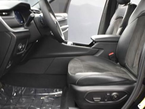 Used 2023 Jeep Grand Cherokee Altitude image 9