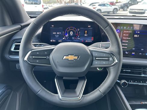 Used 2026 Chevrolet Traverse LT w/ Sun and Wheel Package AWD/4WD image 15