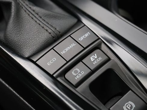 Used 2025 Toyota Camry LE w/ Convenience Package AWD/4WD image 26