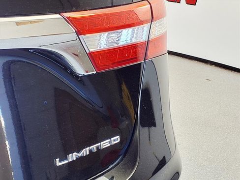 Used 2014 Toyota Avalon Limited image 5