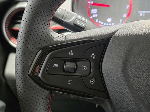 New 2026 Chevrolet Trax RS w/ Sunroof Package FWD image 31