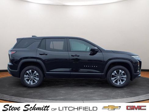 New 2026 Chevrolet Equinox LT w/ Convenience Package II FWD image 21