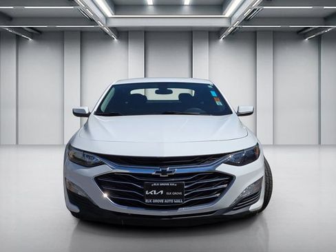 Used 2021 Chevrolet Malibu LT FWD image 2
