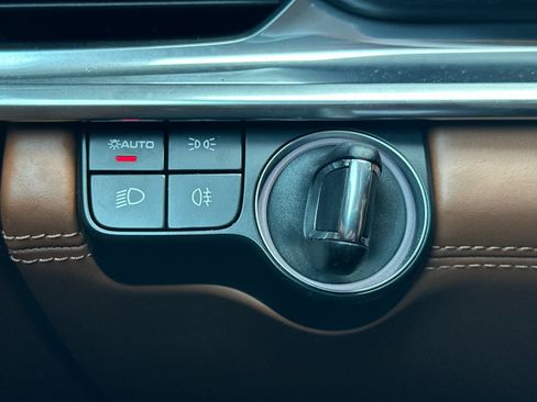 Certified 2023 Porsche Panamera Platinum Edition RWD image 29