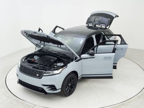 New 2026 Land Rover Range Rover Velar Dynamic SE image 15