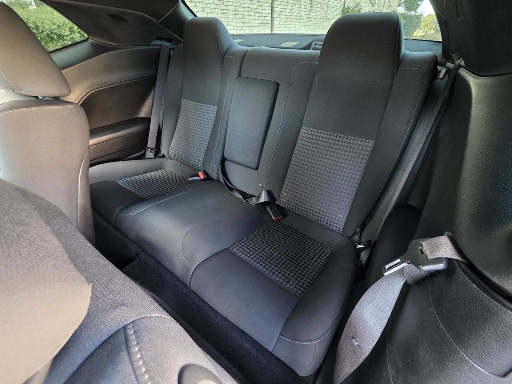 Used 2019 Dodge Challenger R/T w/ Blacktop Package RWD image 9