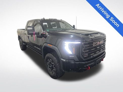 Used 2025 GMC Sierra 2500 AT4X AWD/4WD image 1