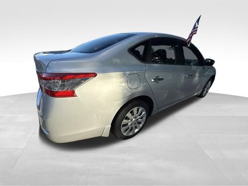 Used 2015 Nissan Sentra S FWD image 5