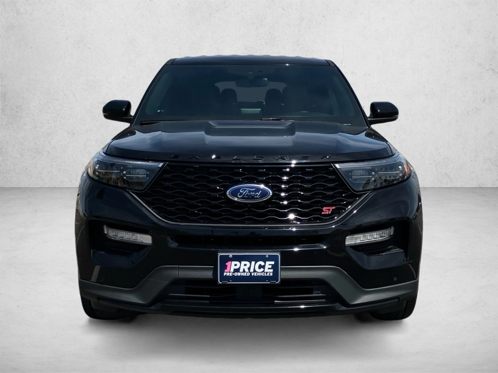 Used 2022 Ford Explorer ST w/ Equipment Group 401A RWD image 2