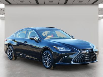 Certified 2025 Lexus ES 350 w/ Premium Package