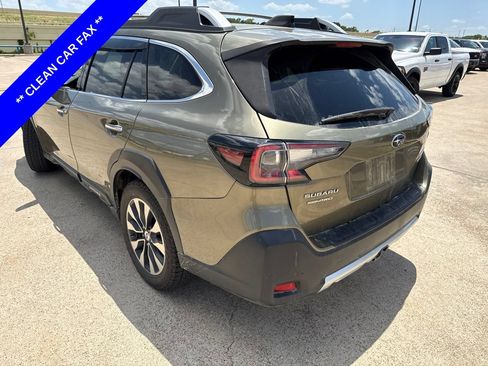 Used 2023 Subaru Outback Touring AWD/4WD image 8