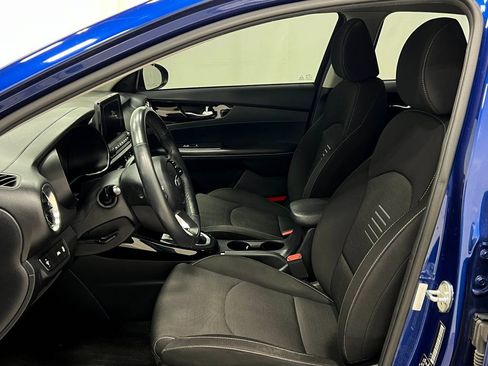 Used 2019 Kia Forte S w/ S Premium Package FWD image 13