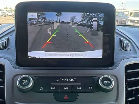 Used 2022 Ford Transit Connect XLT image 24