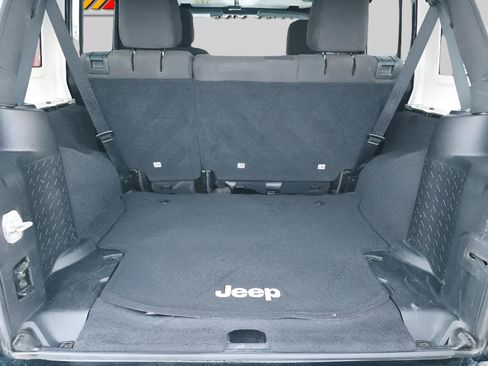 Used 2015 Jeep Wrangler Unlimited Sport w/ Quick Order Package 24S image 33