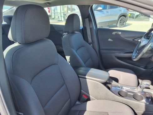 Used 2022 Chevrolet Malibu LT FWD image 16
