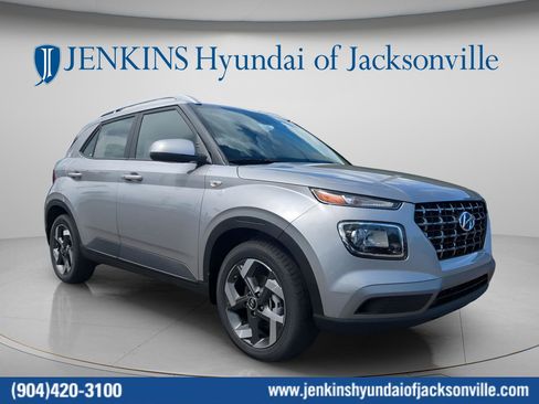 New 2026 Hyundai Venue SEL FWD image 1