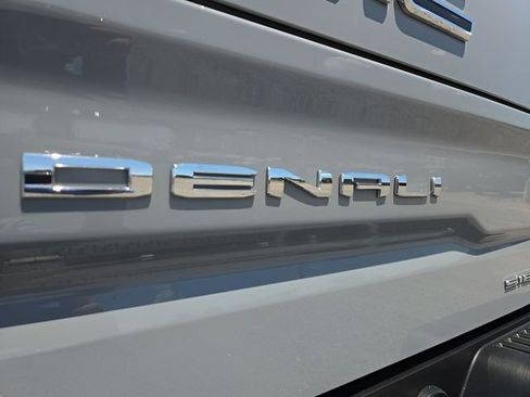 Used 2025 GMC Sierra 1500 Denali Ultimate AWD/4WD image 21