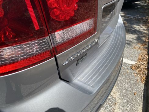 Used 2019 Dodge Journey Crossroad w/ Driver Convenience Group FWD image 12