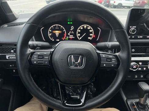 Used 2025 Honda Civic Sport image 12