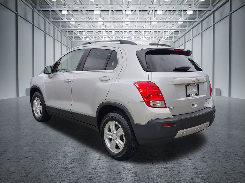 Used 2016 Chevrolet Trax LT w/ LT Convenience Package AWD/4WD image 10