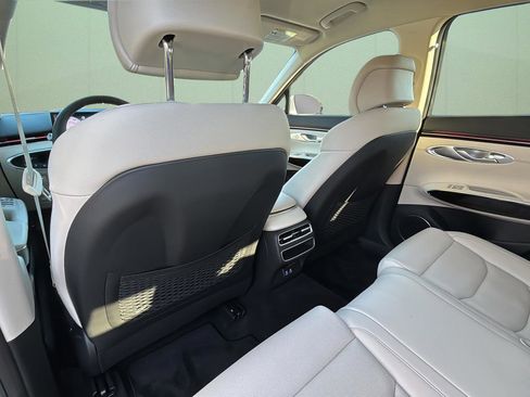 Used 2026 Genesis GV70 2.5T image 21