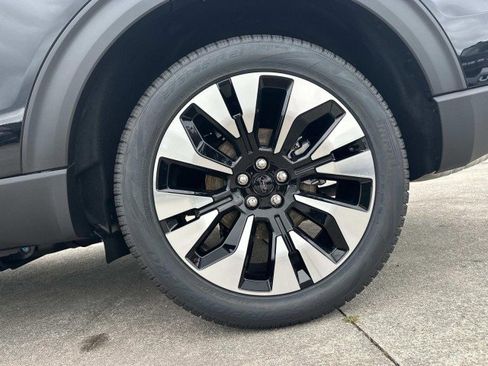 New 2026 Ford Explorer Platinum w/ LUX Leather Package AWD/4WD image 19