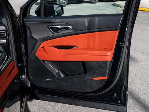 Used 2024 Kia Sportage SX image 13