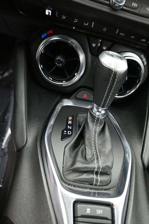 Used 2018 Chevrolet Camaro SS RWD image 12
