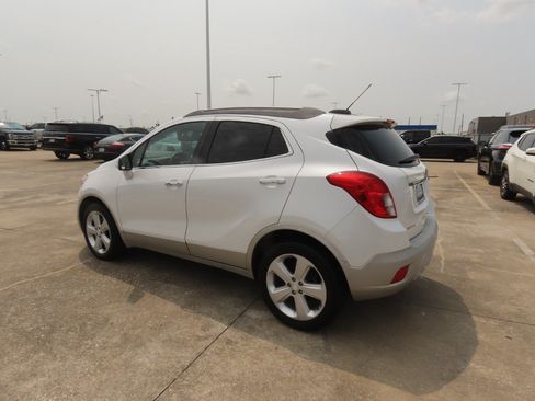 Used 2015 Buick Encore Convenience FWD image 16