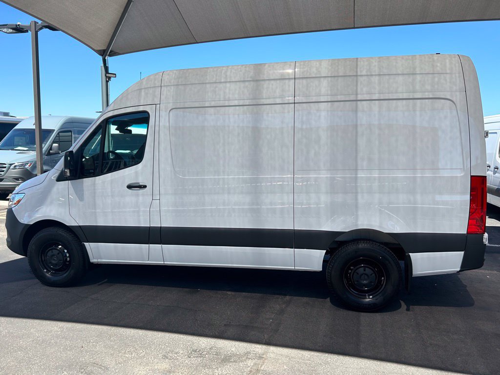 Used 2023 Mercedes-Benz Sprinter 2500 image 15