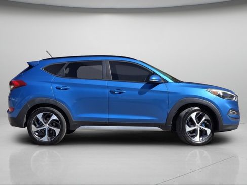 Used 2017 Hyundai Tucson Value AWD/4WD image 22