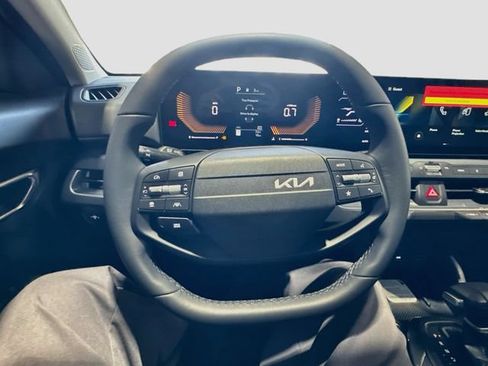New 2026 Kia K4 EX FWD image 11